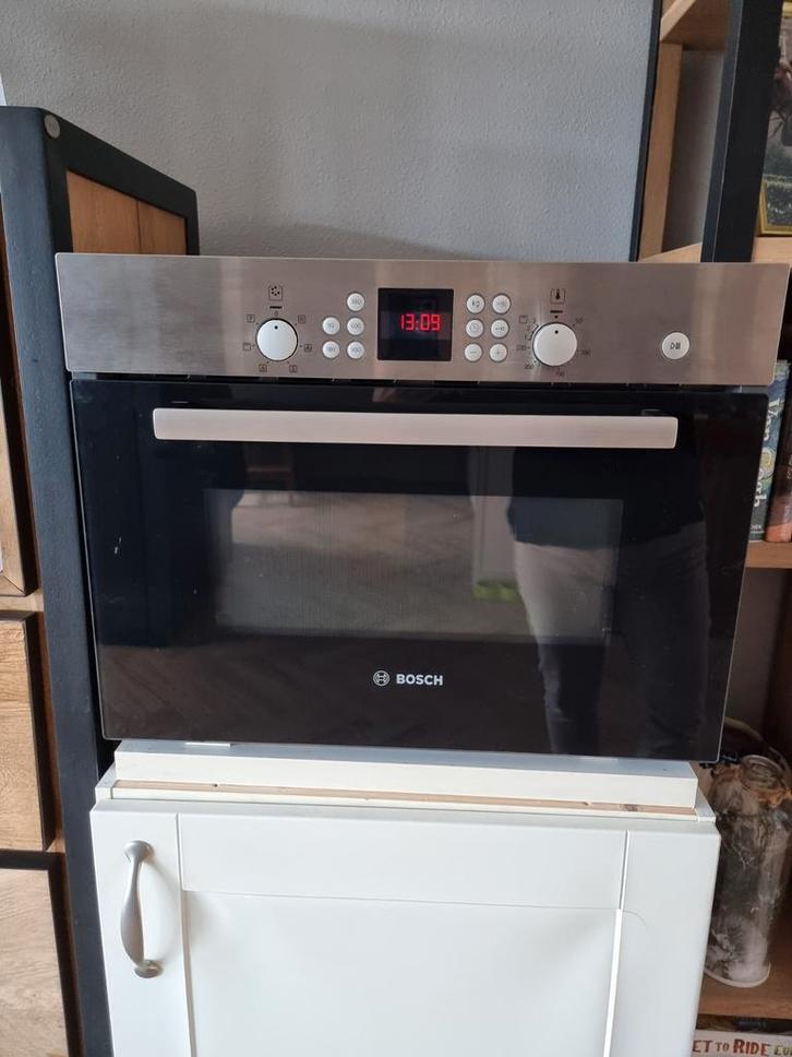 Bosch combi-magnetron HBC84H501, Witgoed en Apparatuur, Ovens, Gebruikt, Inbouw, Oven met grill, 45 tot 60 cm, 45 tot 60 cm, Hete lucht