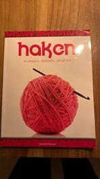 Boek Haken, Ophalen of Verzenden, Zo goed als nieuw, Haken, Patroon of Boek