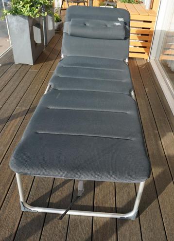 Crespro ligbed, stretcher beschikbaar voor biedingen