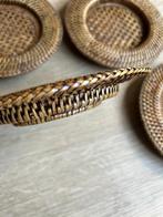 4 ronde onderborden van riet Myanmar Birma 19cm, Huis en Inrichting, Ophalen of Verzenden, Zo goed als nieuw, Bord