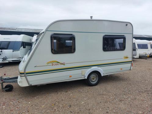 Caravan Swift Toscane 400 in goede staat, Caravans en Kamperen, Caravans, Particulier, tot en met 3, 750 - 1000 kg, Treinzit, Swift