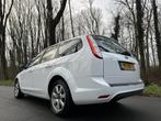 Ford Focus Wagon 1.8 Trend Flexi Fuel | airco | cruise contr, 125 pk, Gebruikt, 4 cilinders, Wit