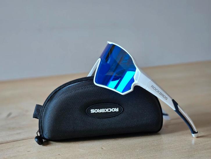 Rockbros Sportbril Blauw/Wit - Nieuw met Case, Sport en Fitness, Overige Sport en Fitness, Nieuw, Ophalen of Verzenden