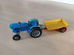 Corgi Toys Ford 5000 en Massey Ferguson tipping trailer, Ophalen of Verzenden, Gebruikt, Hijskraan, Tractor of Landbouw, Corgi