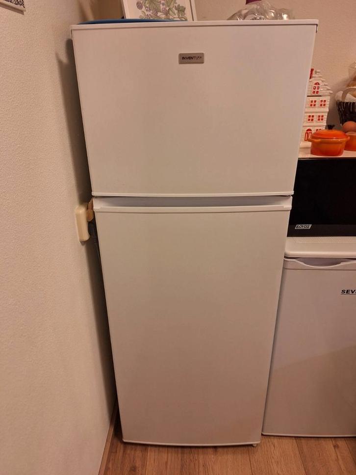 Koelvriescombinatie - Inventum, Witgoed en Apparatuur, Koelkasten en IJskasten, Gebruikt, Met vriesvak, 150 tot 200 liter, 120 tot 140 cm