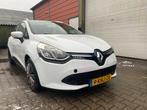 Renault Clio 1.5 DCI 66KW Estate 2013 Wit, Voorwielaandrijving, Euro 5, Stof, Zwart