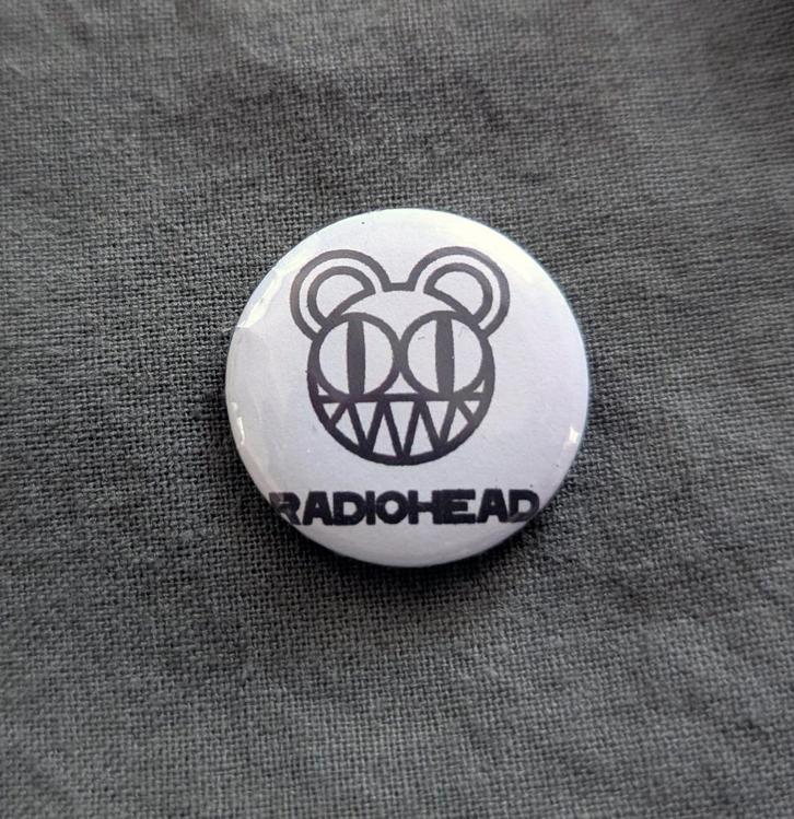 Radiohead Band button – 25mm button / speld / pin, Verzamelen, Speldjes, Pins en Buttons, Nieuw, Button, Overige onderwerpen, Verzenden
