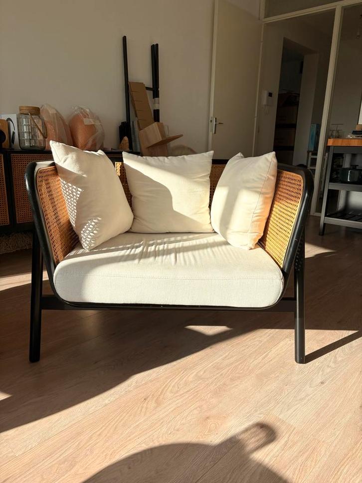 Zwarte rotan fauteuil Loods 5, Huis en Inrichting, Fauteuils, Gebruikt, Riet of Rotan, 75 tot 100 cm, Minder dan 75 cm, Ophalen