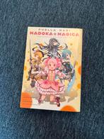 Puella Magi Madoka Magica Complete Omnibus Edition GN Manga, Eén comic, Ophalen of Verzenden, Zo goed als nieuw, Japan (Manga)
