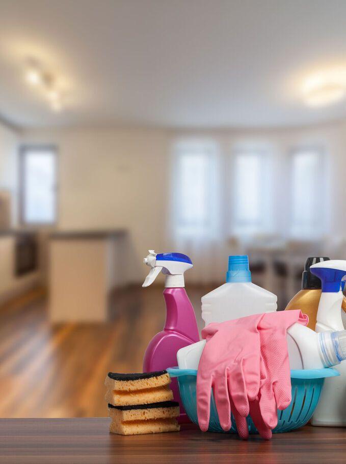 Schoonmaakster aangeboden, Sport en Fitness, Dansen, Zo goed als nieuw, Overige typen, Ophalen