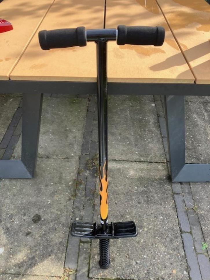 pogo stick - Springstok, Kinderen en Baby's, Speelgoed | Buiten | Actiespeelgoed, Zo goed als nieuw, Ophalen
