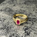 14 karaat gouden ring rood robijn steen met wit nieuw, 20 of groter, Heer, Nieuw, Ophalen of Verzenden