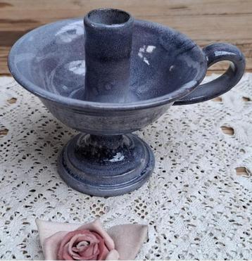 Blauwe keramieke potterie blaker op voet,Terra, Milsbeek beschikbaar voor biedingen