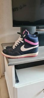 Nike dunk high sleehak-wedge force mt38, Kleding | Dames, Schoenen, Ophalen of Verzenden, Roze, Zo goed als nieuw