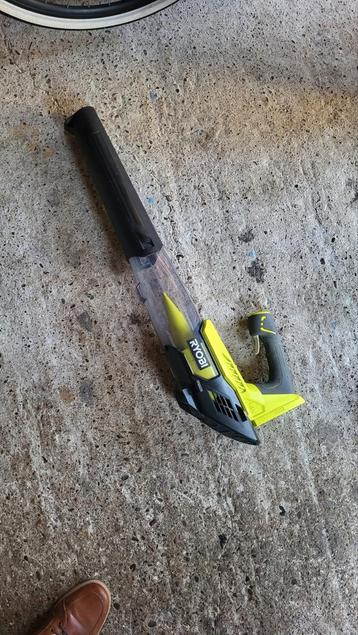 Ryobi bladblazer met 5.0 ah accu beschikbaar voor biedingen