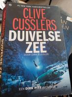 Duivelse zee van Clive Cusslers, Boeken, Avontuur en Actie, Ophalen of Verzenden, Zo goed als nieuw