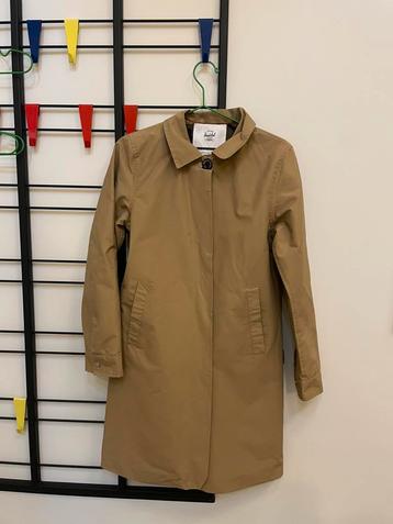 Zomerjas Herschel beige mt S beschikbaar voor biedingen