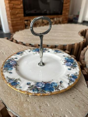 Etagere bonbonschaal Royal Albert Moonlight Rose beschikbaar voor biedingen