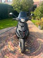 Piagio zip E-jet 50cc 2025 (900 km), Fietsen en Brommers, Scooters | Piaggio, Ophalen, Maximaal 45 km/u, Zip, Zo goed als nieuw