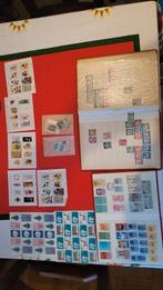 Oude postzegels en sluitzegels, Postzegels en Munten, Nederland, Ophalen of Verzenden