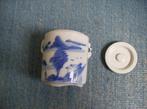 CHINESE PENSEELPOT, KOBALT BLAUW/WIT, HAND GESCHIL., Antiek en Kunst, Ophalen of Verzenden