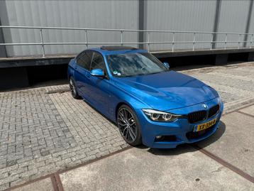 BMW 3-Serie 320i M perfomance Pano Nieuwe APK 20” beschikbaar voor biedingen