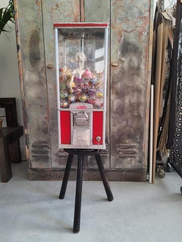 Capsuleautomaat Beaver vintage Draaiautomaat €1 Toystation  beschikbaar voor biedingen