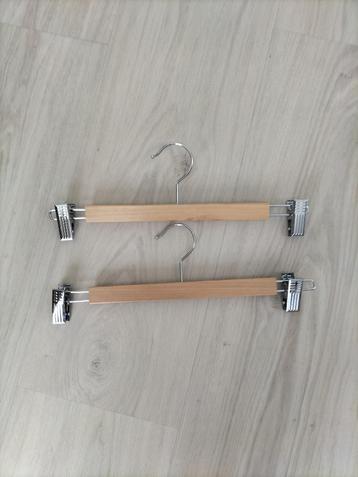 Houten rokspanners  beschikbaar voor biedingen