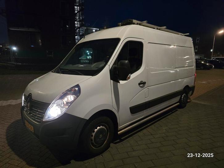 Renault Master 2017 L2H2 EURO 6 met inrichting en omvormer, Auto's, Bestelauto's, Particulier, Airconditioning, Bluetooth, Centrale vergrendeling