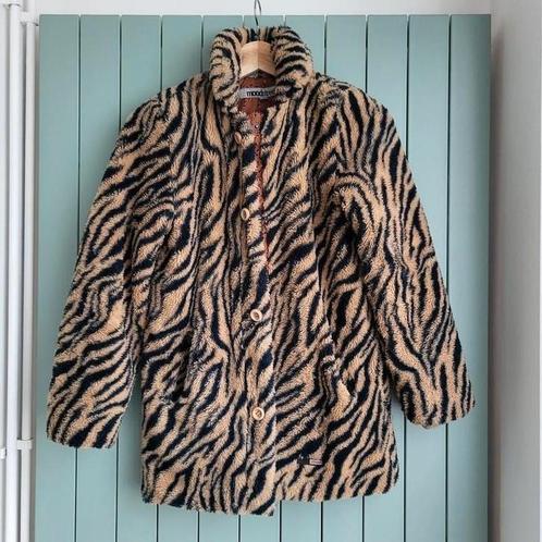 Leuke tijgerprint winterjas maat 146, Kinderen en Baby's, Kinderkleding | Maat 146, Zo goed als nieuw, Meisje, Jas, Ophalen of Verzenden