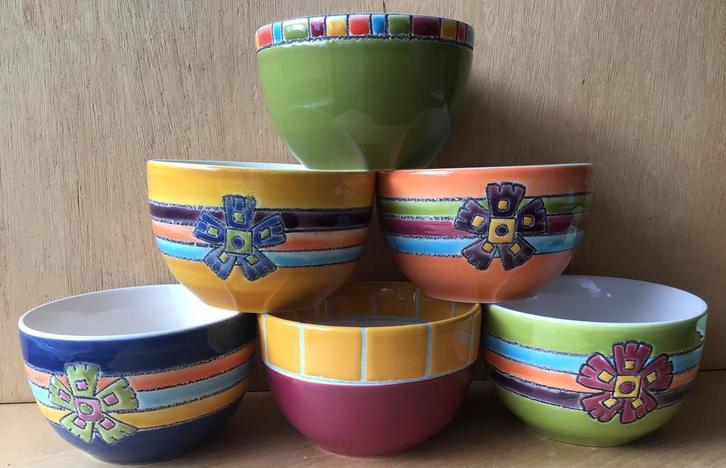 Schaaltje / kommetje Artesa uit Ecuador (6x) - ZGAN, Huis en Inrichting, Keuken | Servies, Zo goed als nieuw, Schaal of Schalen