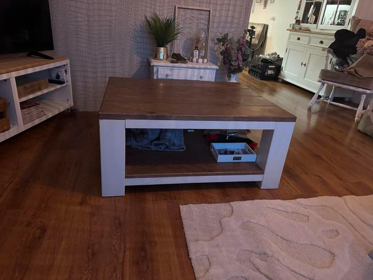 Mooie houten salontafel, Huis en Inrichting, Tafels | Salontafels, Gebruikt, Minder dan 50 cm, 50 tot 100 cm, 100 tot 150 cm, Rechthoekig