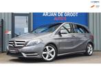 Mercedes-Benz B-klasse 200 AUTOMAAT Pano Xenon Trekhaak Crui, Auto's, 1325 kg, Gebruikt, Leder en Stof, 1595 cc