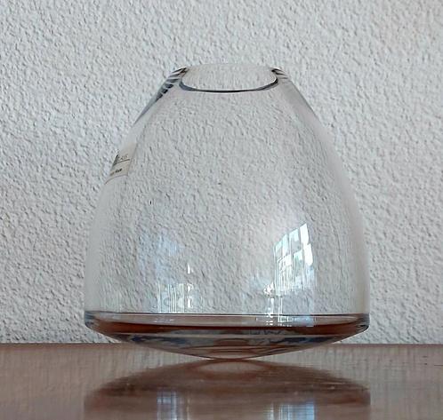Wobbling Vase, Ton Haas, klein model!, Huis en Inrichting, Woonaccessoires | Vazen, Zo goed als nieuw, Minder dan 50 cm, Glas