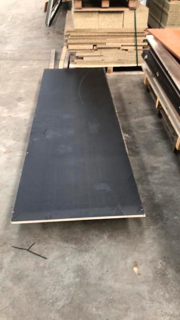 Betonplex  beschikbaar voor biedingen