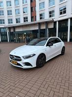 Mercedes-AMG A35 4MATIC | Panoramadak | Nightpakket | 306 PK, 1800 kg, Zwart, 4 cilinders, Wit