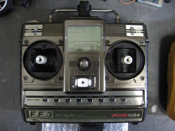 Rc zenders + diversen beschikbaar voor biedingen