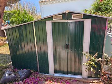Metalen Schuur / Tuinhuis beschikbaar voor biedingen