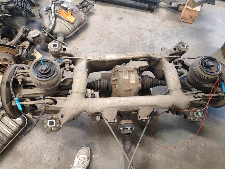 BMW E61 achteras differentieel cardan aandrijfas tussenas, Auto-onderdelen, Transmissie en Toebehoren, BMW, Ophalen