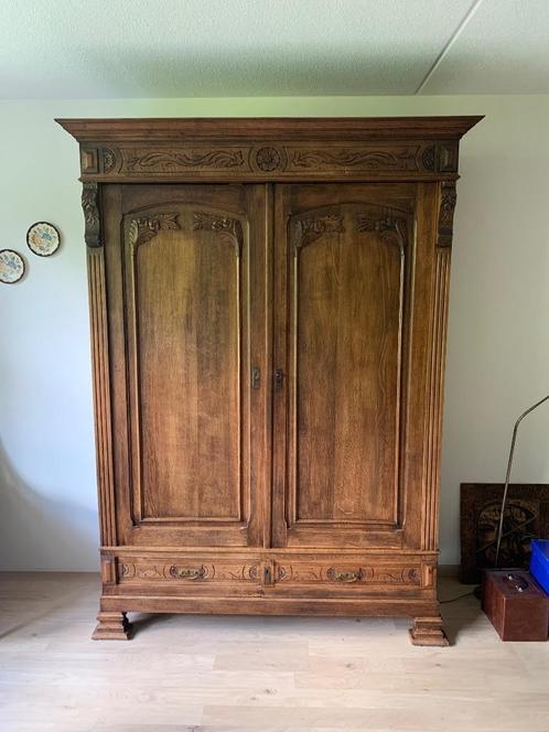 Antieke kast, massief eiken., Antiek en Kunst, Antiek | Meubels | Kasten, Ophalen