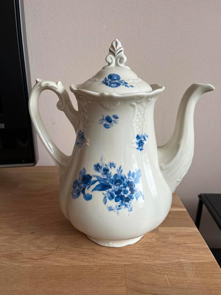 Vintage Theepot met Blauwe Bloemen, Antiek en Kunst, Antiek | Keramiek en Aardewerk, Ophalen