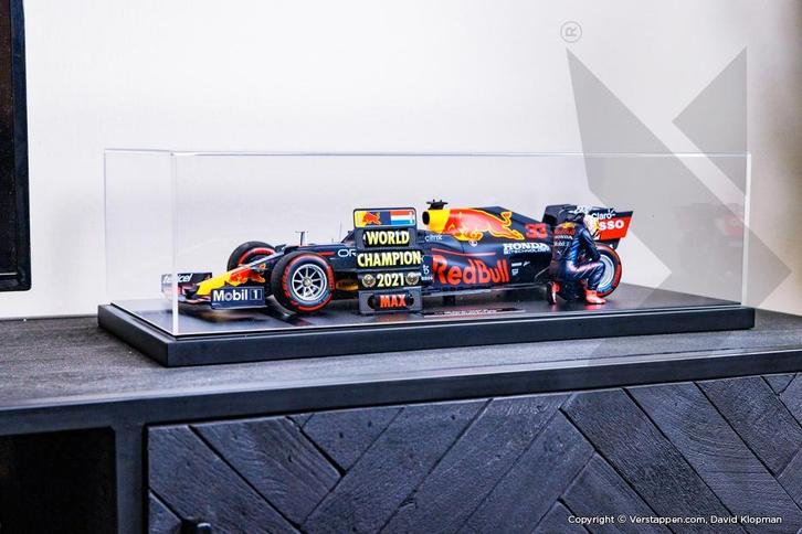 Max Verstappen Red Bull RB16B Abu Dhabi World Champion 2021, Verzamelen, Automerken, Motoren en Formule 1, Nieuw, Formule 1, Ophalen