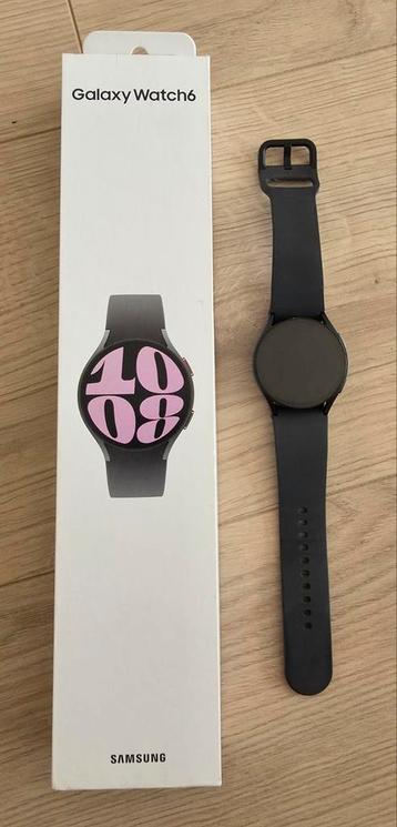 Samsung galaxy watch 6 LTE 40mm zwart beschikbaar voor biedingen
