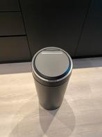 Sensor prullenbak 30 liter – zwart metaal, zo goed als nieuw, Ophalen, 50 tot 75 cm, Zo goed als nieuw, Metaal