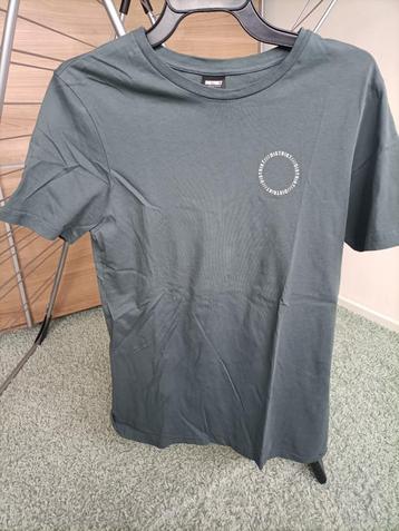 Heren t-shirt Distrikt Nørrebro groen maat M beschikbaar voor biedingen