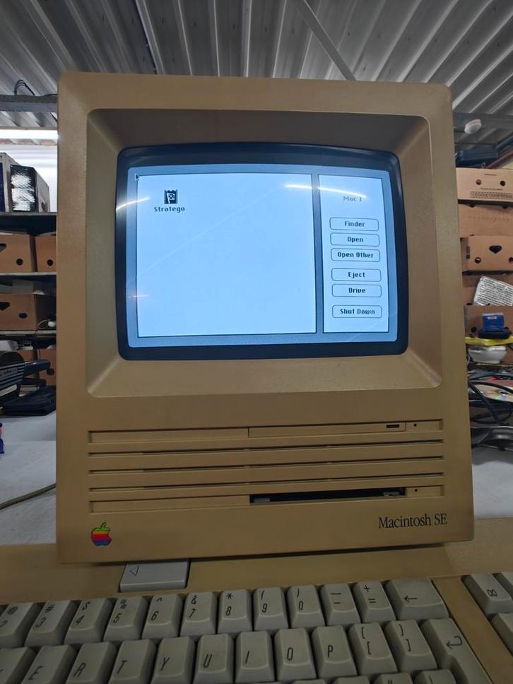 Macintosh SE Model M5011 - Vintage Computer HGHarderwijk, Computers en Software, Vintage Computers, Ophalen