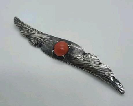 Antieke Zilveren Broche met Bloedkoraal, Sieraden, Tassen en Uiterlijk, Broches, Gebruikt, Zilver, Zilver, 4 tot 7 cm, Met edelsteen