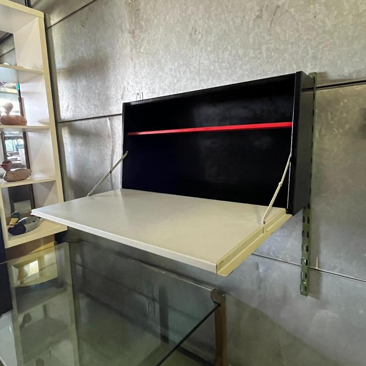 OPRUIMING Industrieel design bureau Pilastro Tjerk Reijenga, Huis en Inrichting, Kasten | Wandmeubels, Zo goed als nieuw, Minder dan 100 cm