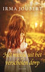 Irma Joubert - Het meisje uit het verscholen dorp, Boeken, Romans, Ophalen of Verzenden, Zo goed als nieuw