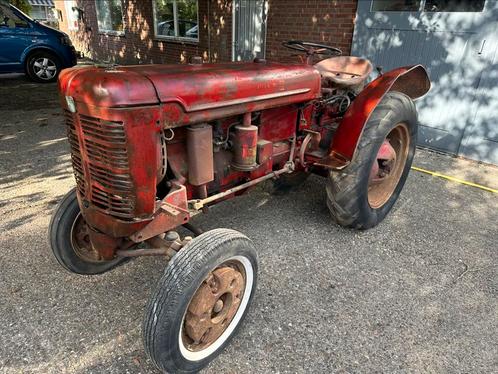 Mc Cormick Farmall vineyard super FC-C, Zakelijke goederen, Agrarisch | Tractoren, McCormick, tot 80 Pk, Oldtimer, Ophalen